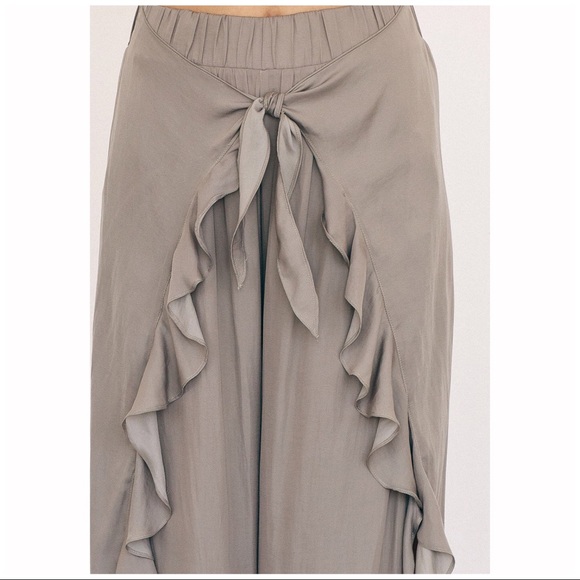 BEAUTIFUL SPRING & SUMMER PANTS - Picture 8 of 9